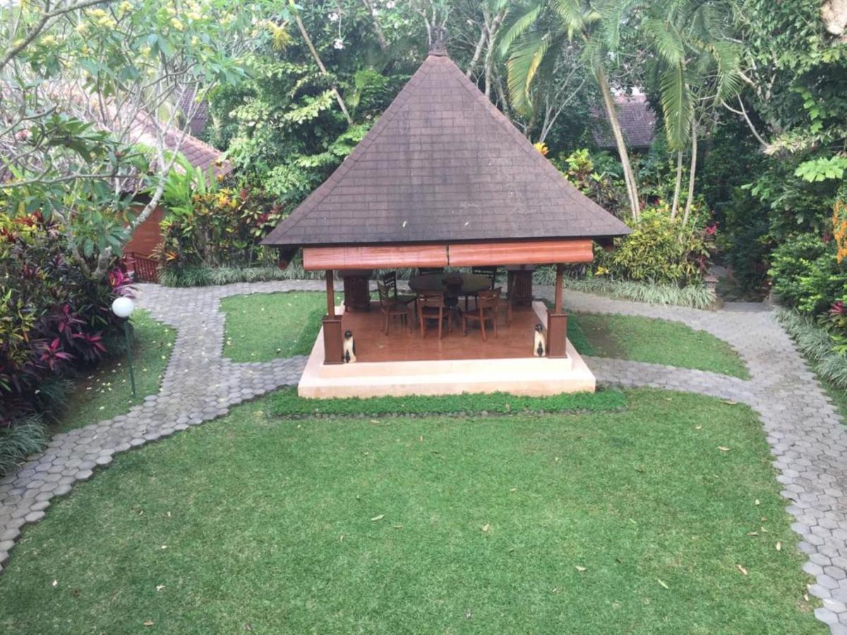 Couette-café Rumah Ganesha 3*